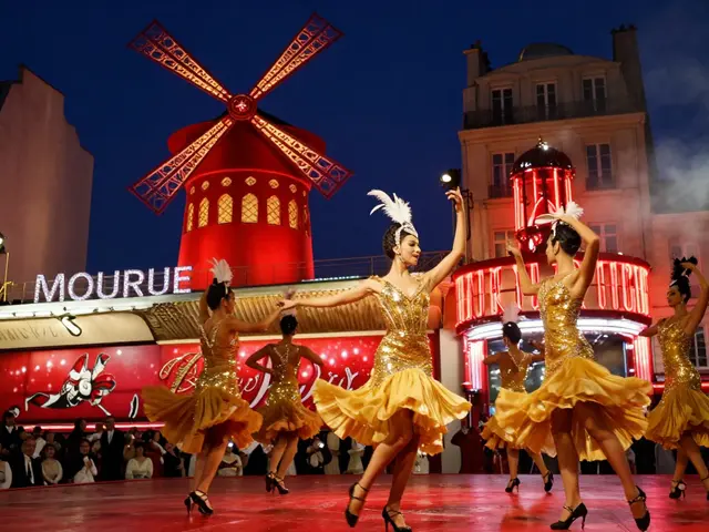 The Art of Parisian Nightlife: From Cabarets to Late-Night Cafés